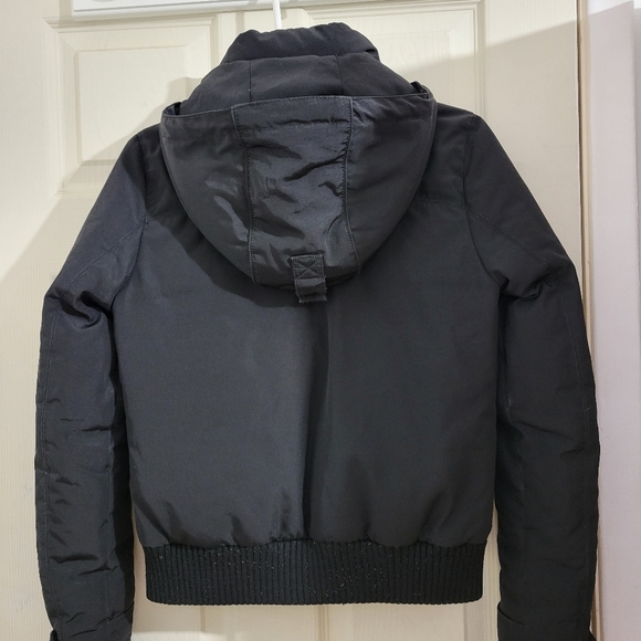Women Tommy hilfiger black down filled short coat size small wind and waterproof - Picture 4 of 7